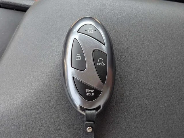 Used 2025 Blue Hyundai SEL image 31