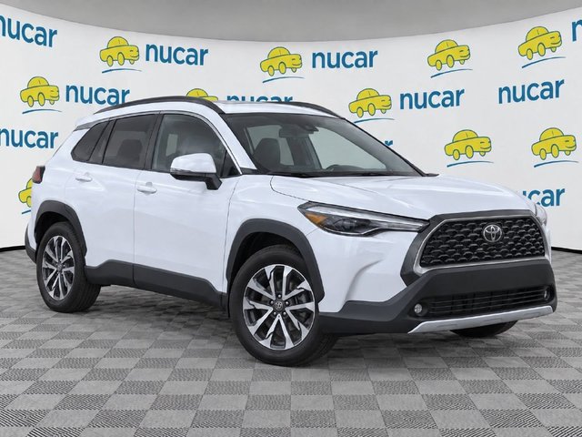 2023 Toyota Corolla Cross XLE