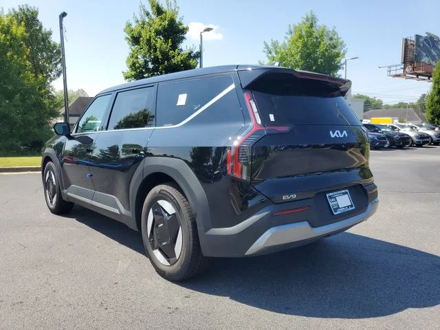 2026 Kia EV9 Light - Photo 6