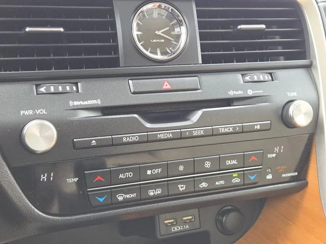 2021 Lexus RX 350 - Photo 35