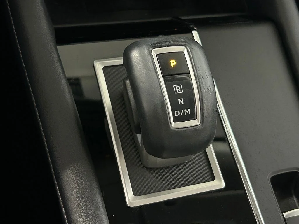 Used 2024 Diamond Mitsubishi SE Black Edition image 26