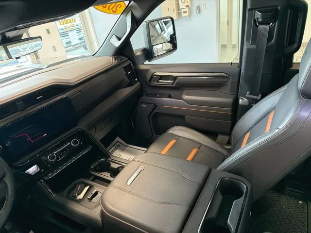 Used 2025 Gray GMC AT4 image 38