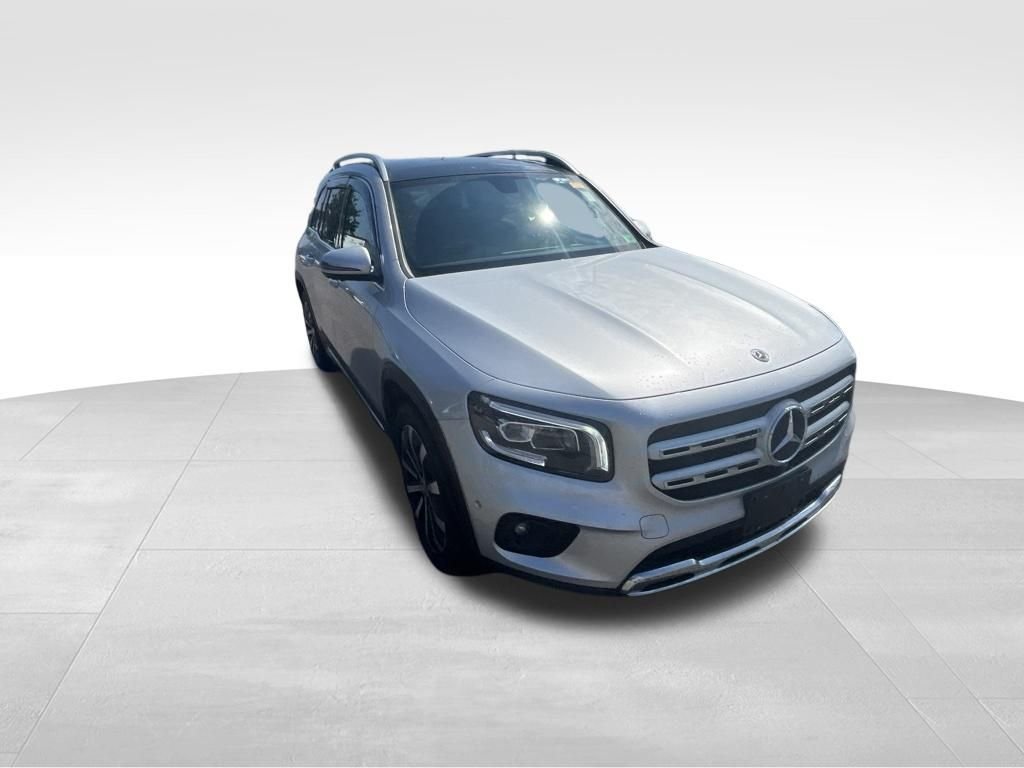 Used 2020 Silver Mercedes-Benz GLB 250 image 23