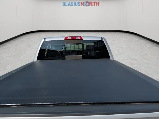 Used 2015 Silver GMC SLT image 7