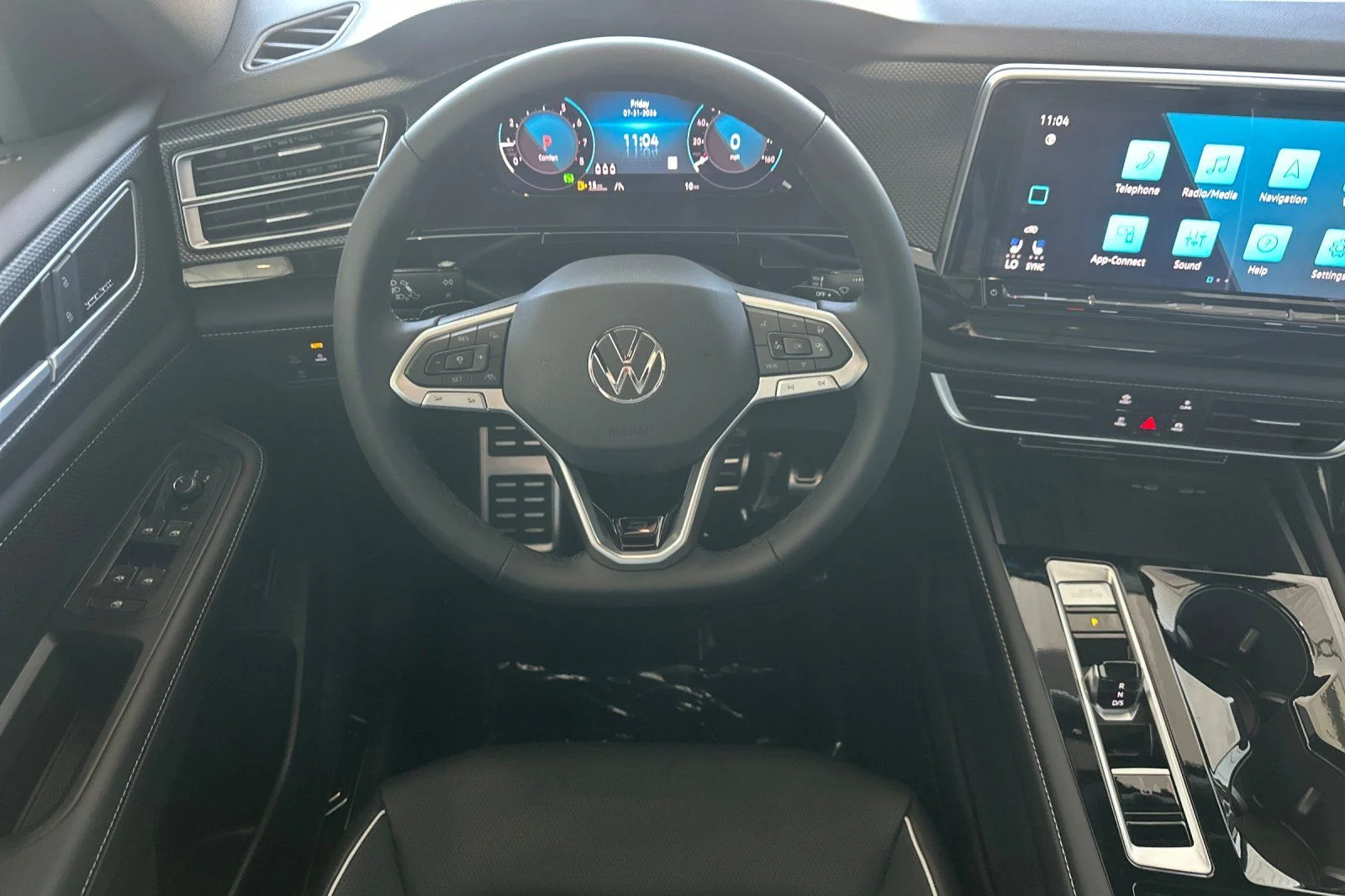 New 2026  Volkswagen 2.0T SEL Premium R-Line image 13