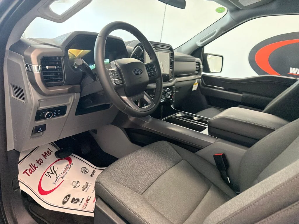 New 2026 Carbonized Gray Metallic Ford XLT image 12