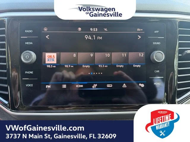 Used 2023 Pure White Volkswagen 3.6L V6 SE w/Technology image 24