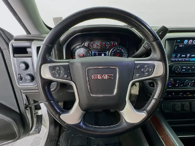 Used 2018 White GMC SLT image 12