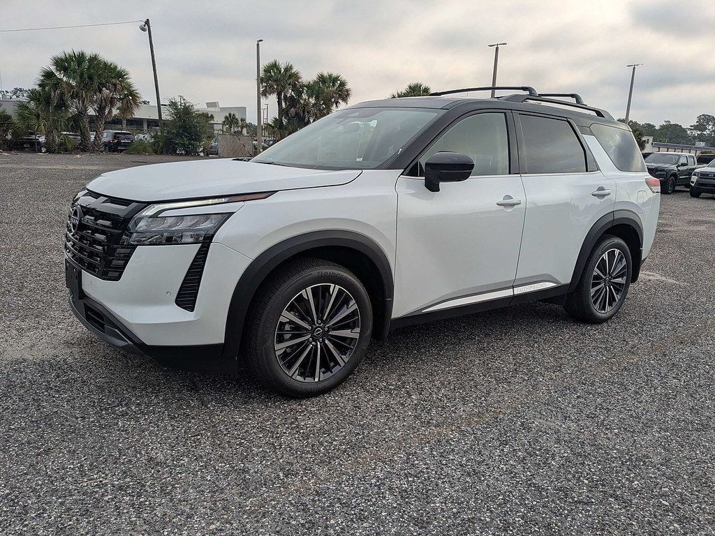 New 2026 Everest White Pearl TriCoat / Super Black Two-tone Nissan Platinum image 8