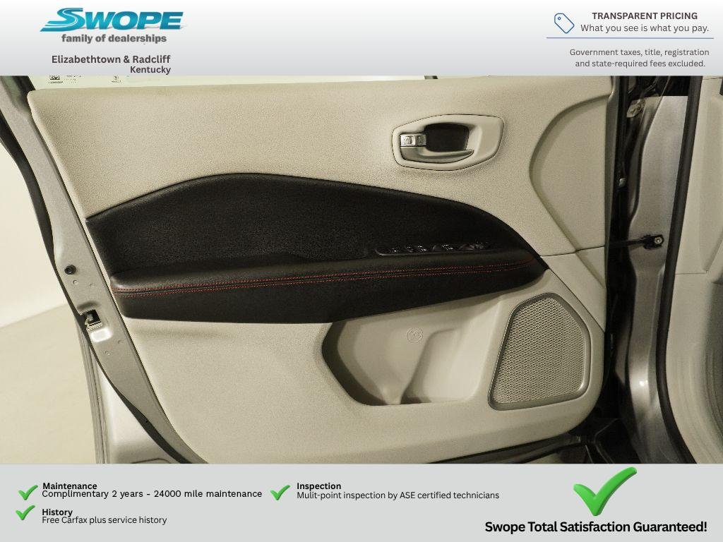 Used 2018 Gray Jeep Limited image 13