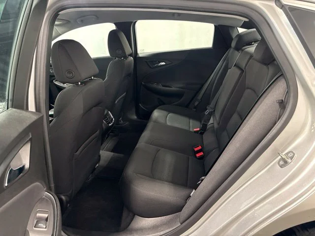 Used 2017 SILVER ICE METALLIC Chevrolet LT image 26