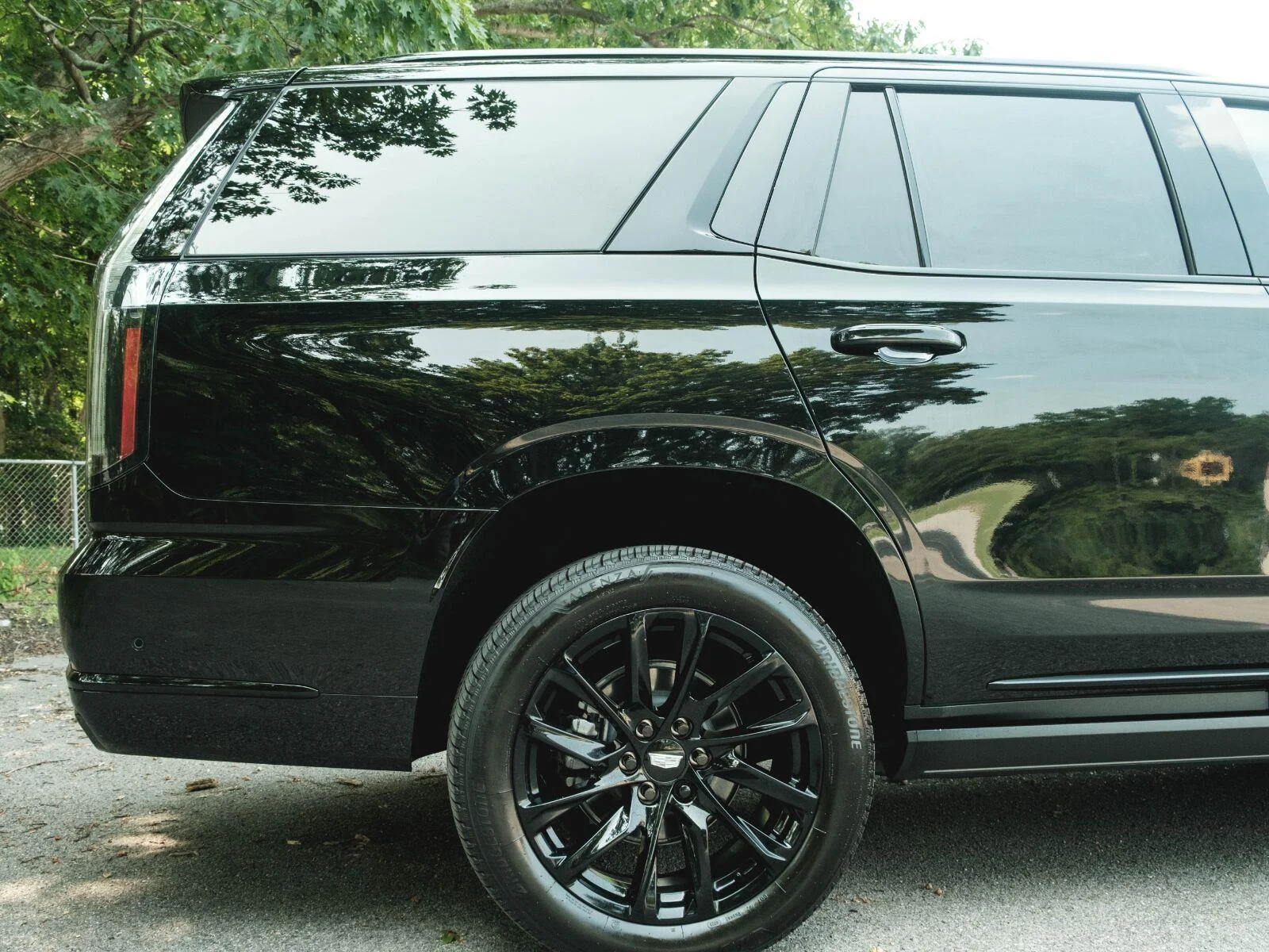 2026 Cadillac Escalade Sport - Photo 13
