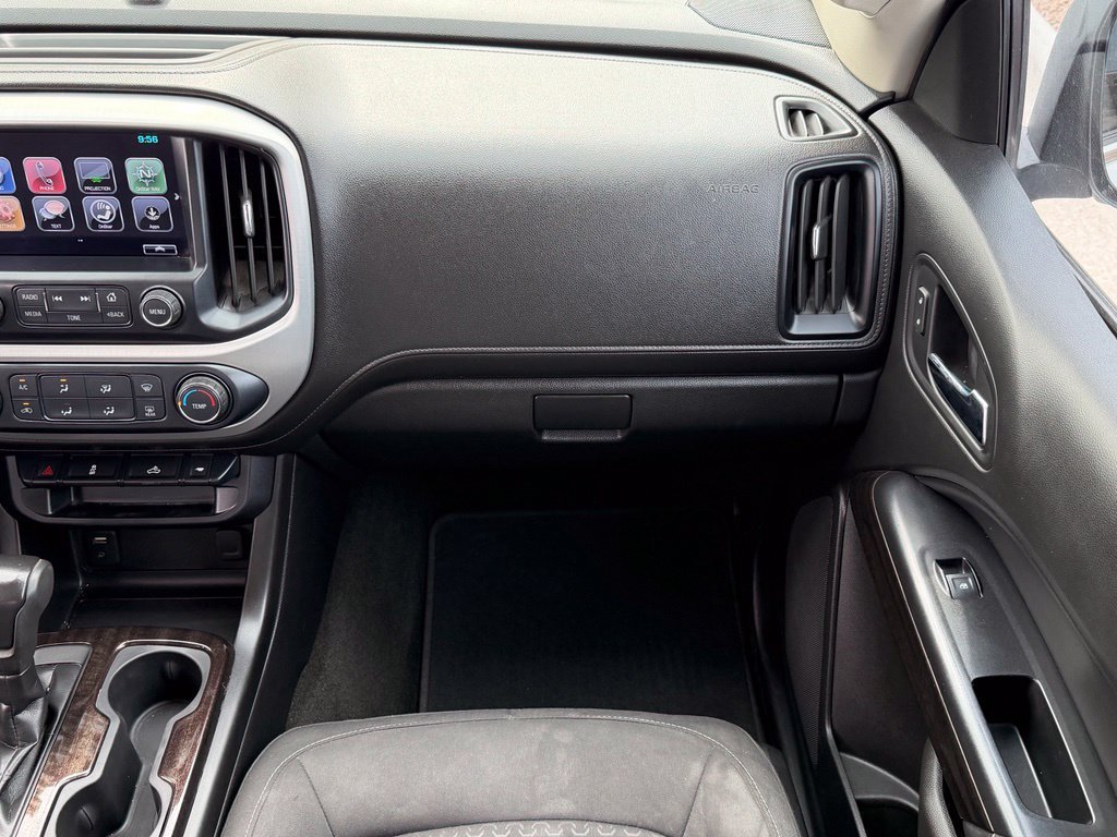 Used 2017 White GMC SLE1 image 18