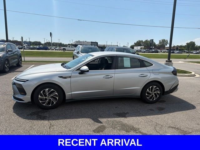 Used 2026 Silver Hyundai Blue image 10