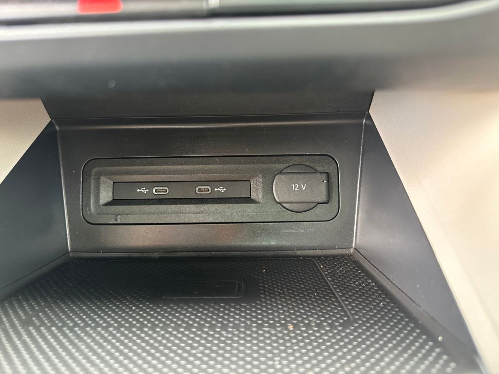 2021 Volkswagen Atlas SE w/Tech R-Line - Photo 18