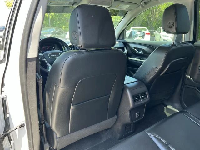 Used 2024  GMC SLT image 37