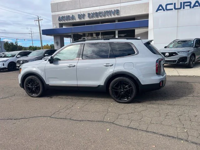 Used 2023 Gray Kia EX X-Line image 5