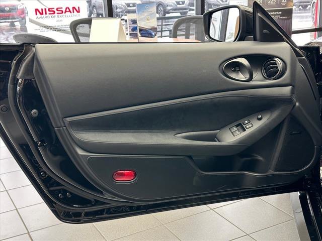 New 2024 Black Diamond Pearl Nissan Performance image 7