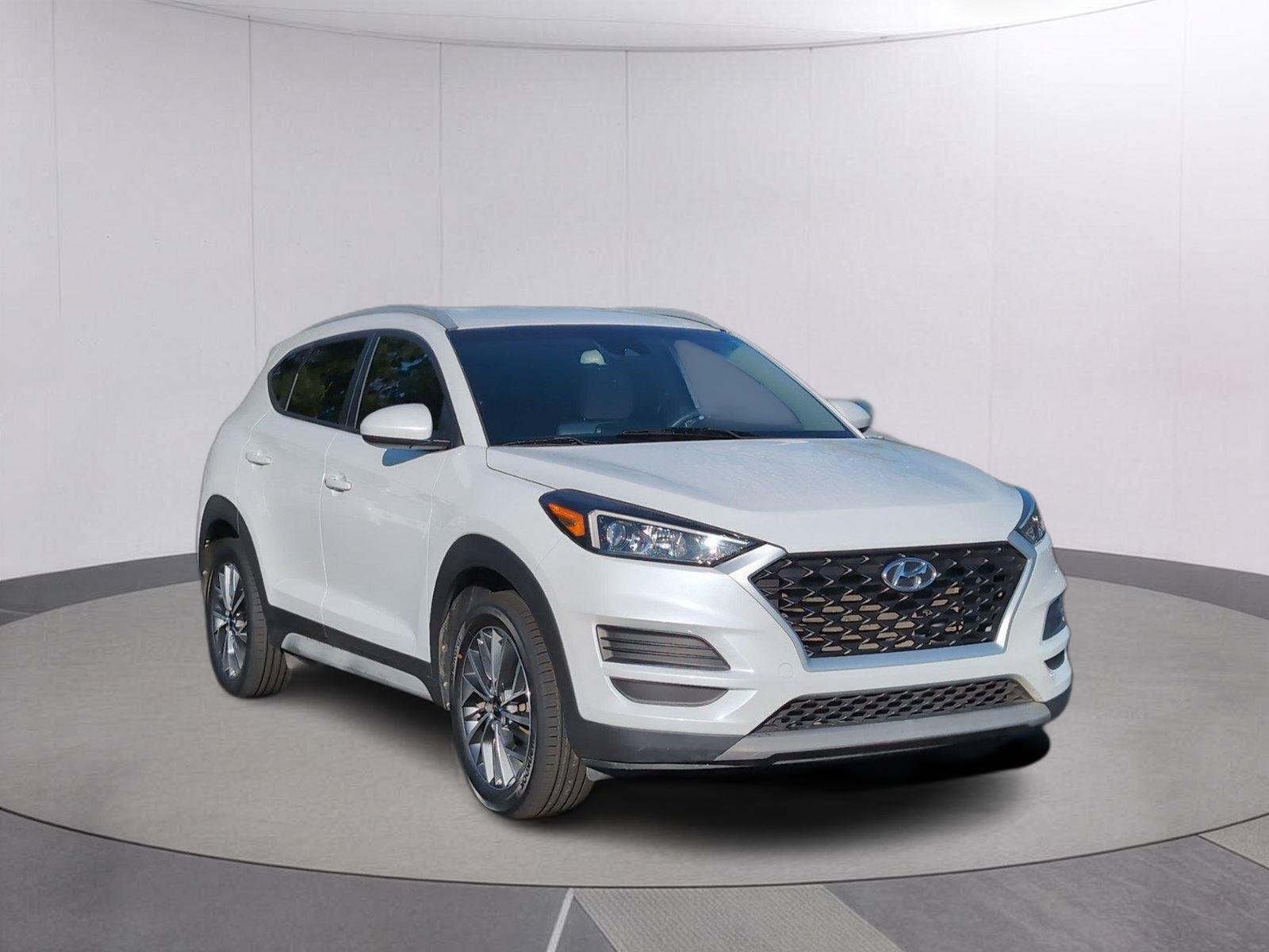 Used 2021 White Cream Hyundai SEL image 9