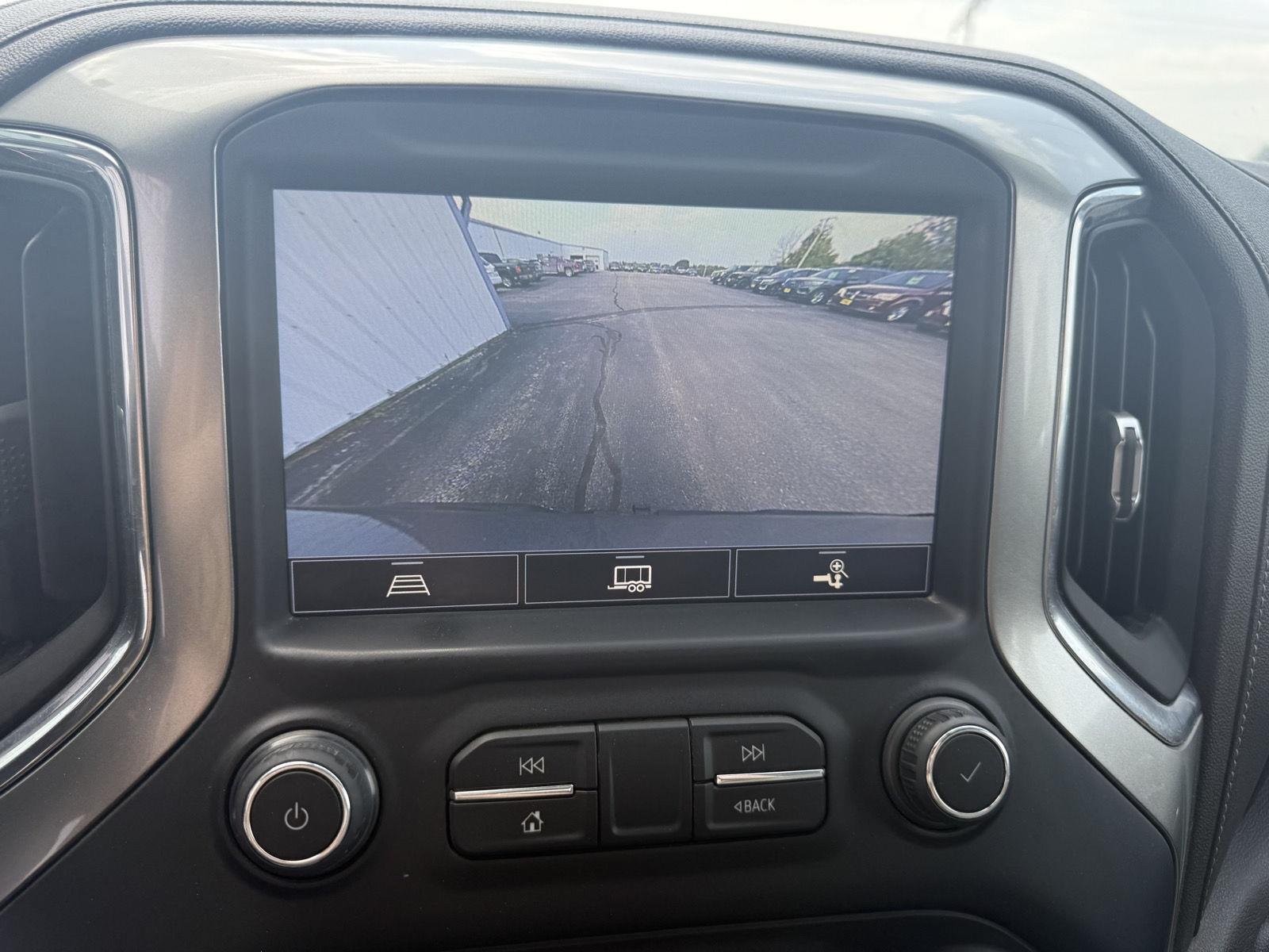 2021 Chevrolet Silverado 1500 LTZ - Photo 18