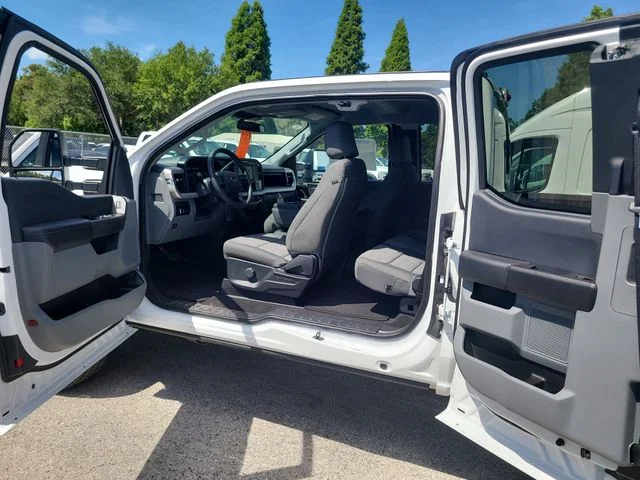New 2026 Oxford White Ford XL image 10