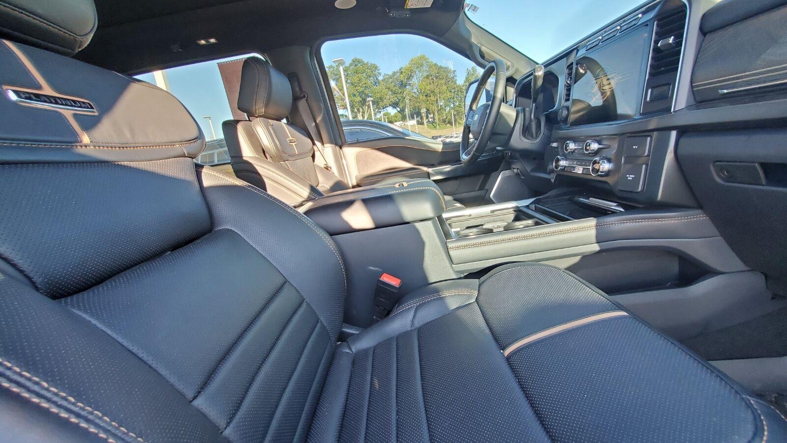 Used 2023 Iconic Silver Ford Platinum image 4