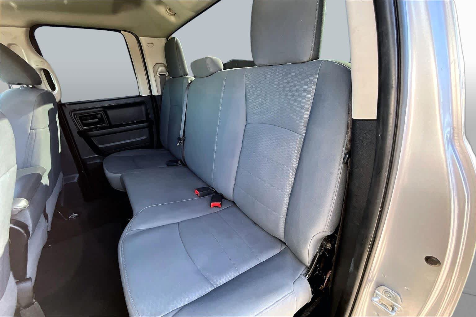 Used 2019 Billet Silver Metallic Clearcoat Ram Tradesman image 20