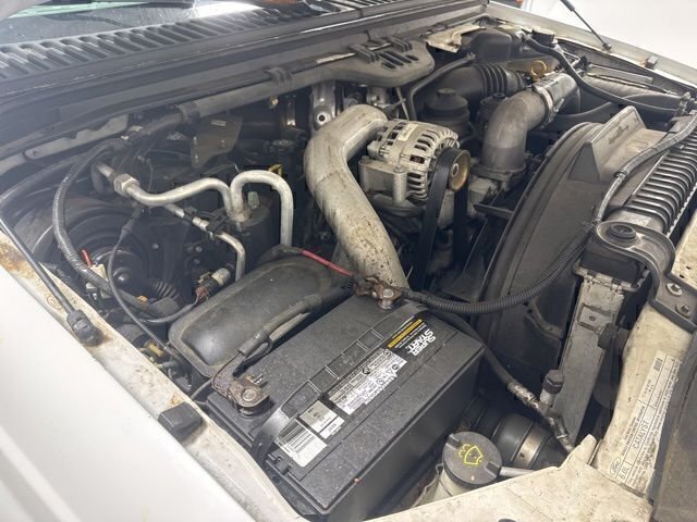 Used 2006 White Ford XL image 24
