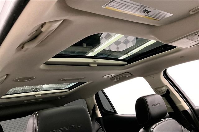 2023 GMC Acadia Denali - Photo 21