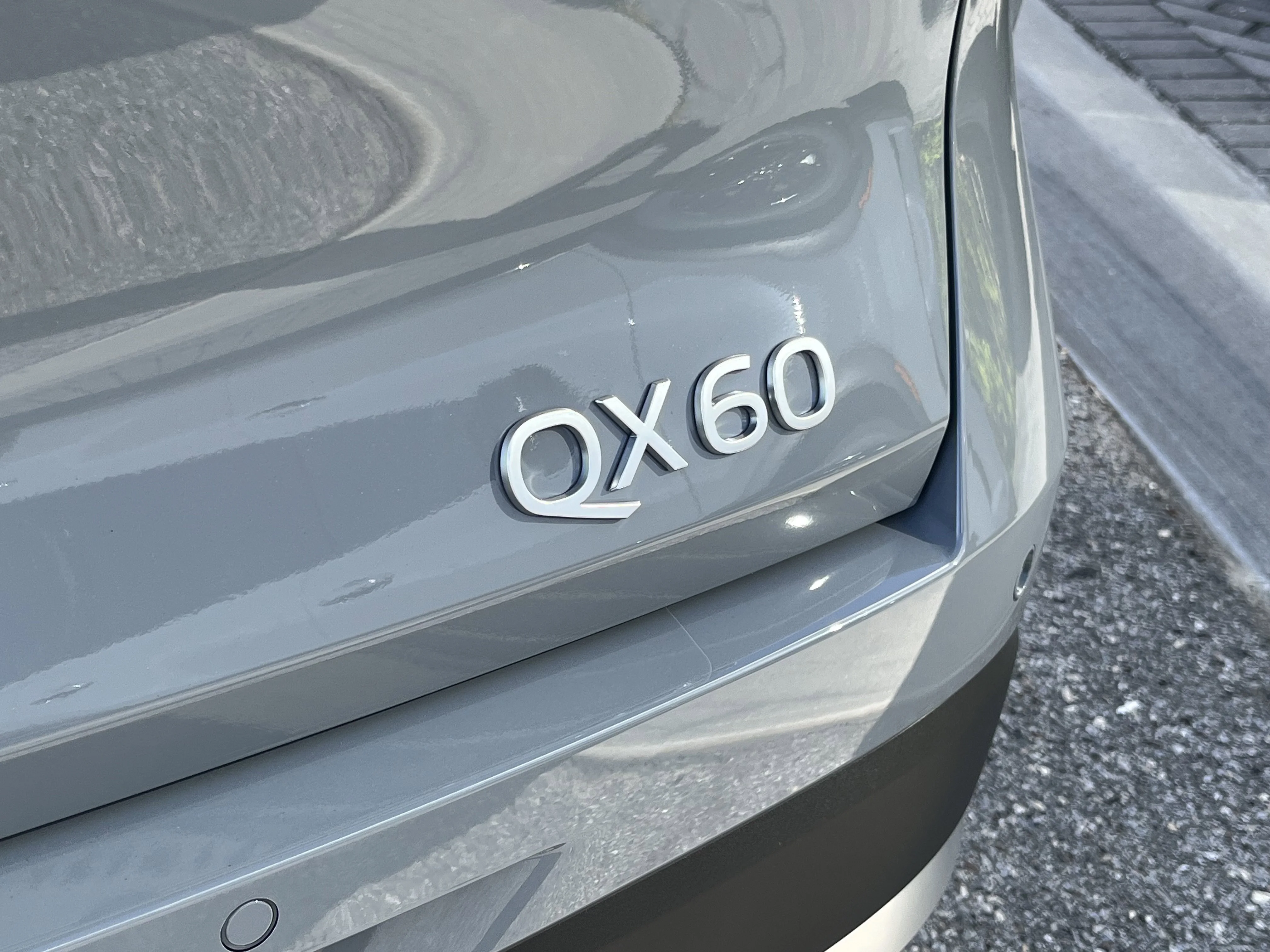 New 2027 Harbor Gray INFINITI LUXE image 5