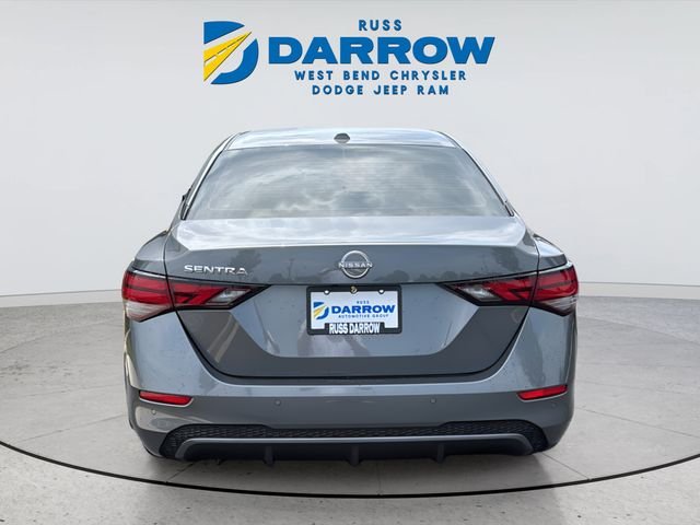 Used 2025 Gray Nissan SV image 4