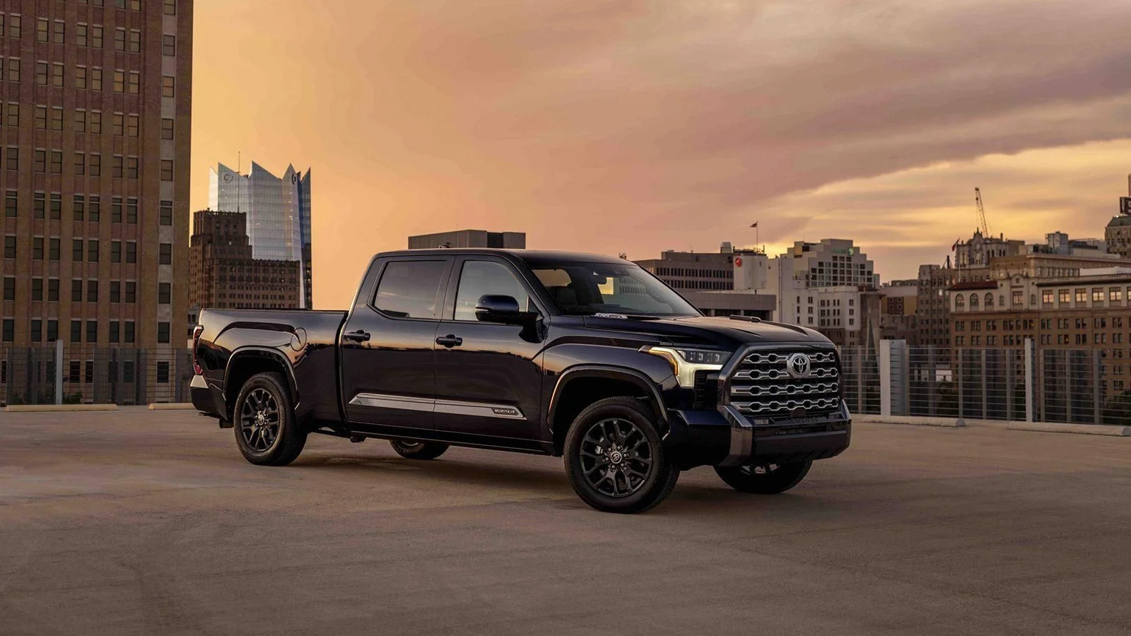 2023 Toyota Tundra Platinum 3.4L 4WD CrewMax 5.5' Bed's photo
