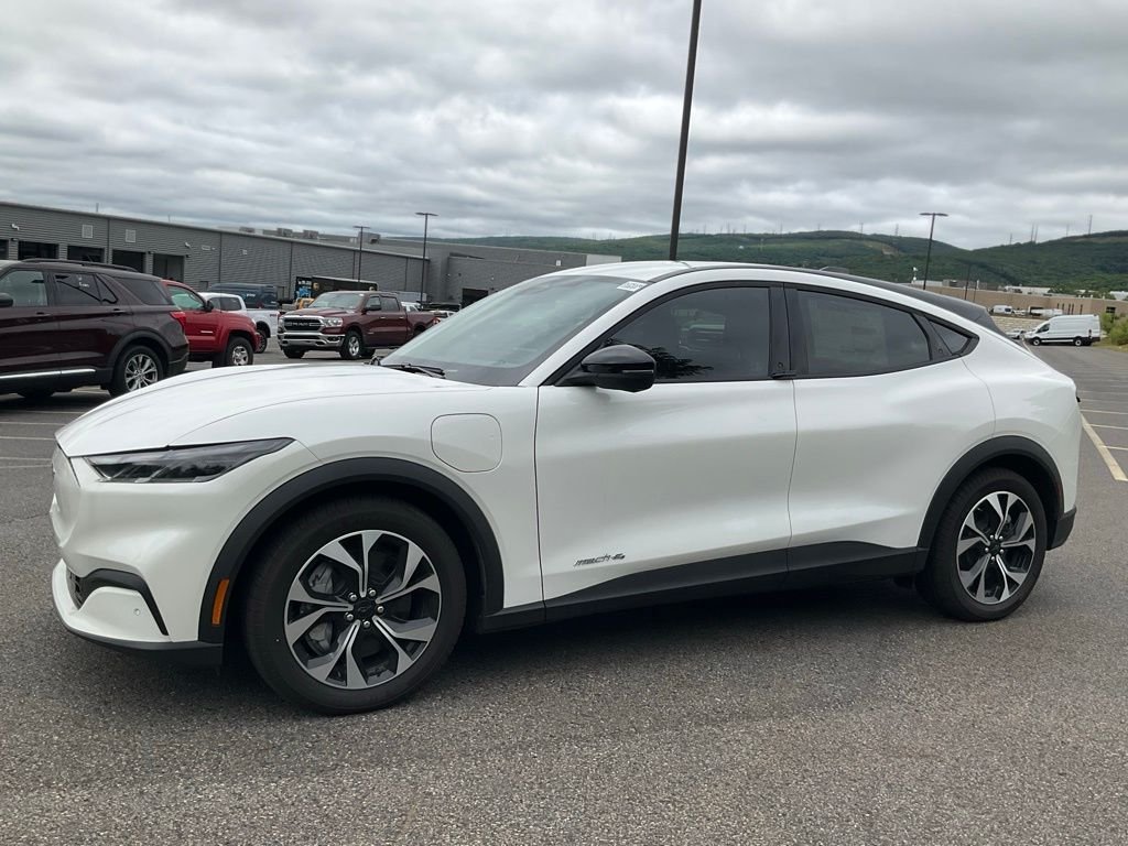 2025 Ford Mustang Mach-E Select - Photo 29