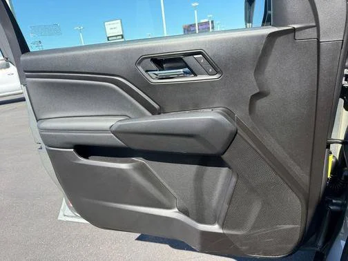 New 2026 Sterling Metallic GMC Elevation image 15