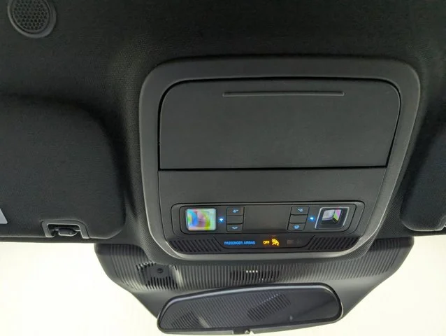New 2027 Avalanche Gray Ford Active image 37