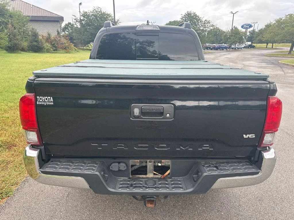 Used 2018 Black Toyota TRD Off-Road image 11