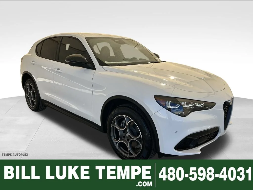 2025 Alfa Romeo Stelvio Intensa