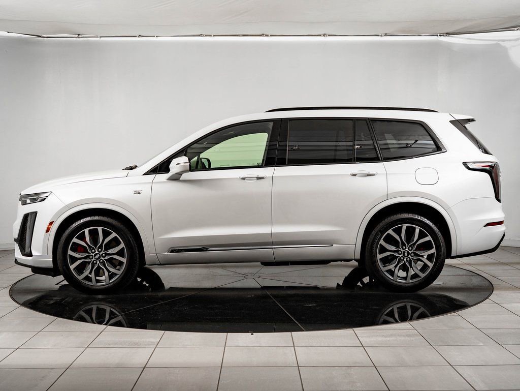 Used 2023 White Cadillac Sport image 11