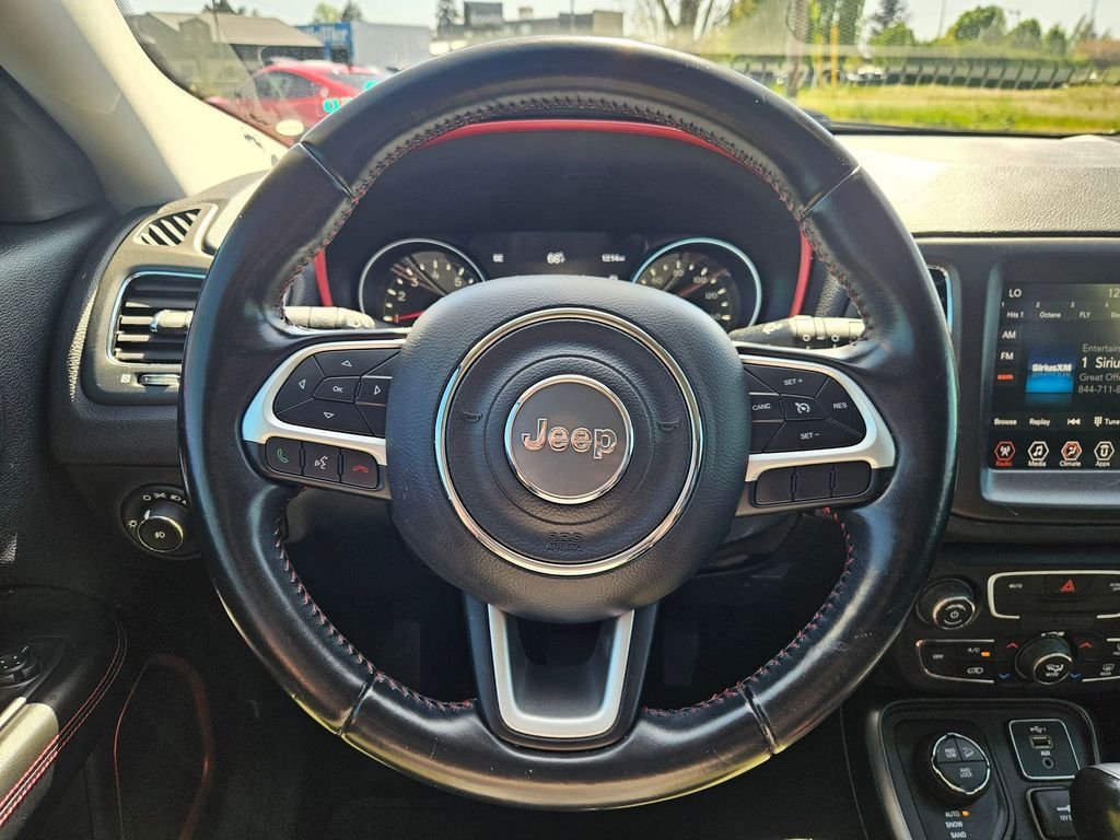 Used 2020 Gray Jeep Trailhawk image 14