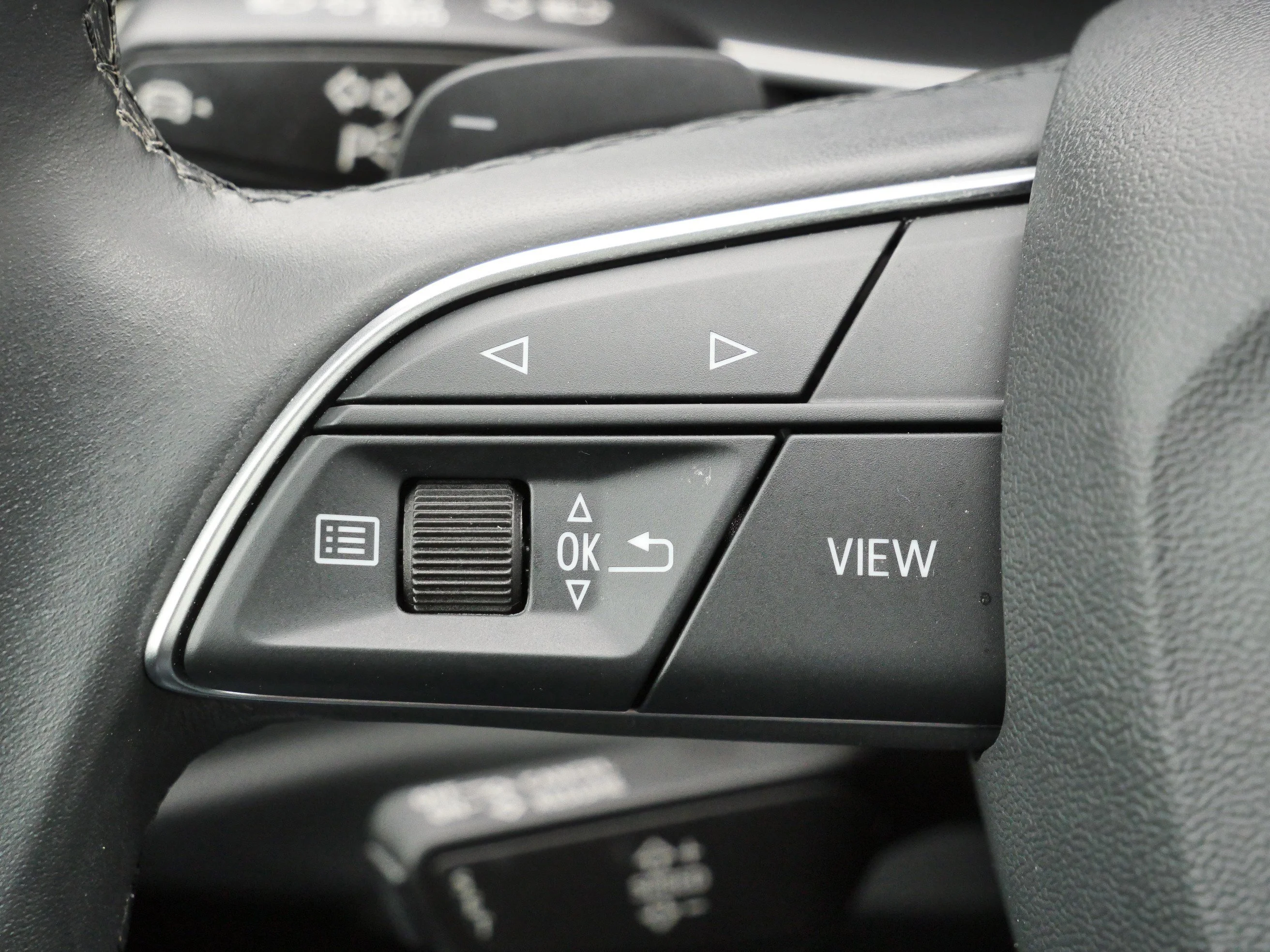Used 2023 Chronos Gray Metallic Audi S line Premium image 31