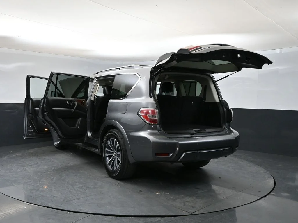 Used 2019 Gun Metallic Nissan SL image 44