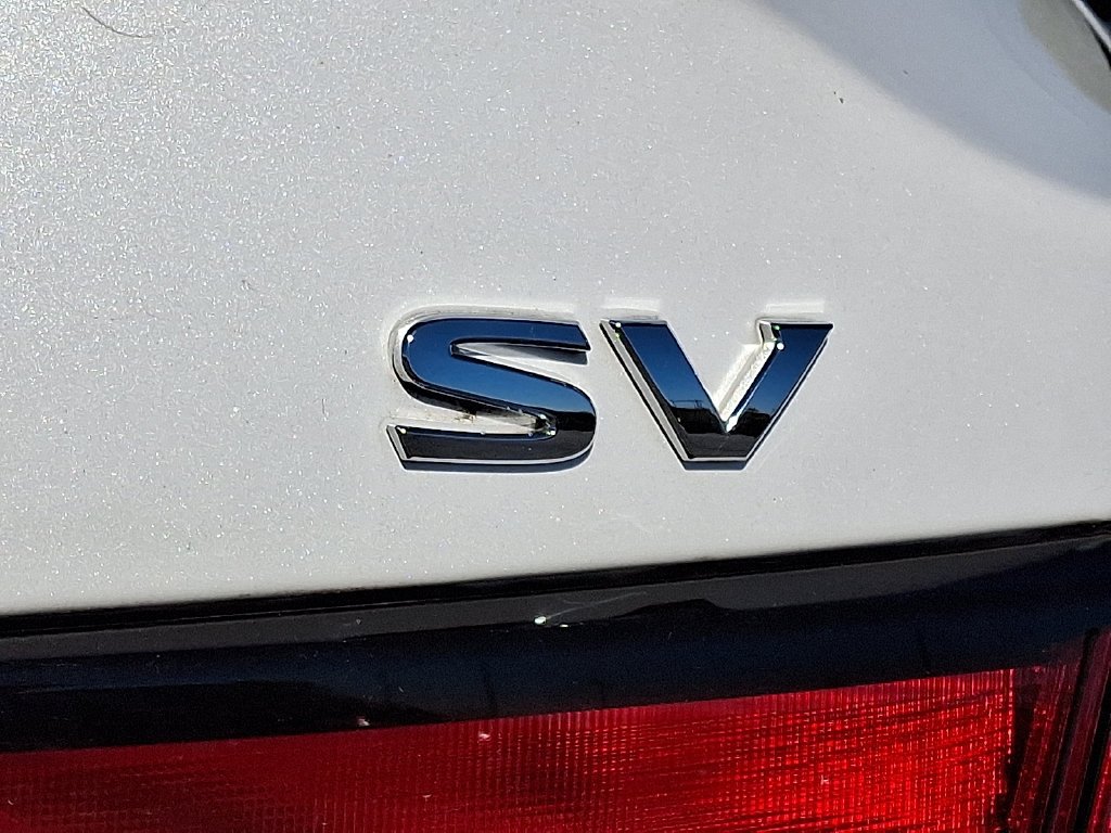 Used 2024 White Nissan SV image 9
