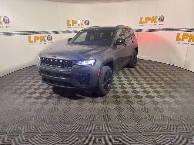 New 2026 Baltic Gray Metallic Clear-Coat Exterior Paint Jeep Limited image 7
