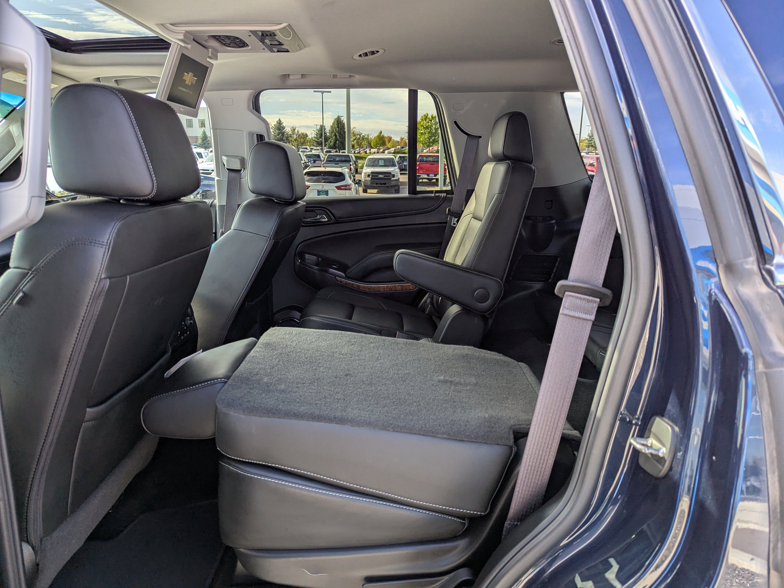 2017 Chevrolet Tahoe Premier - Photo 32