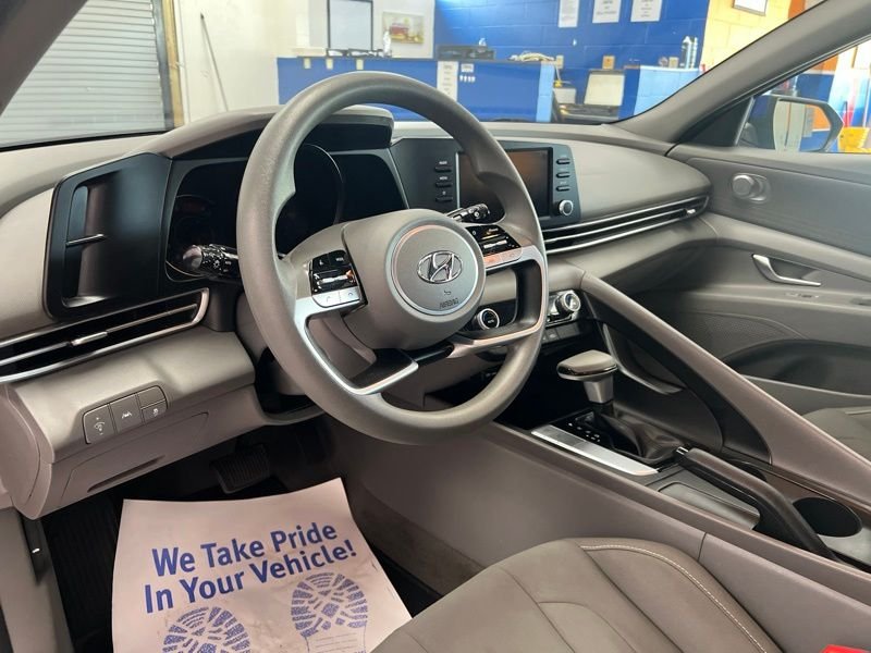Used 2022 Blue Hyundai SEL image 18