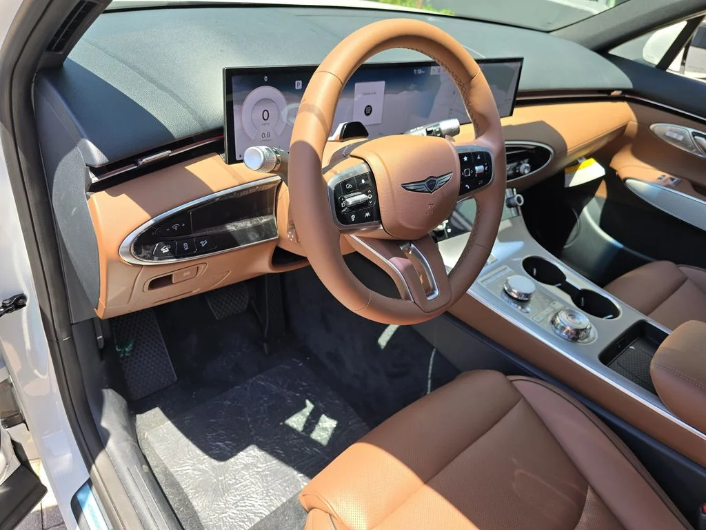 New 2026 Silver Genesis 2.5T Advanced image 14