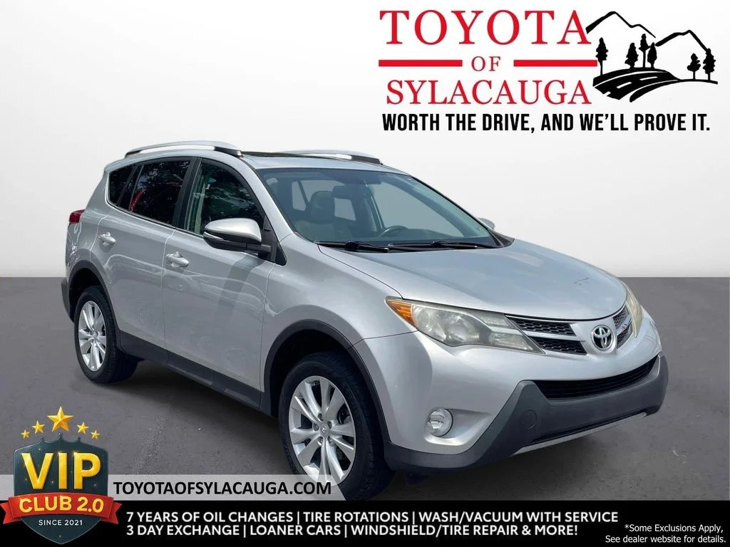 Used 2015 Classic Silver Metallic Toyota Limited image 1