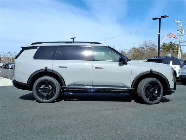 New 2027 Gray Kia X-Line EX image 3