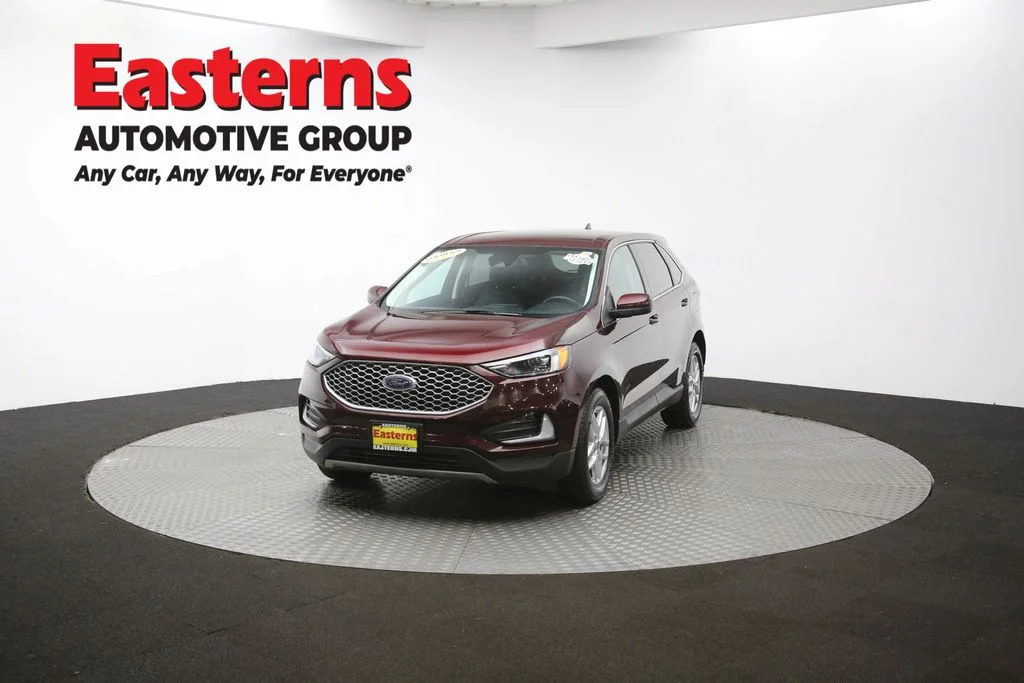 Used 2024 Red Ford SEL image 53