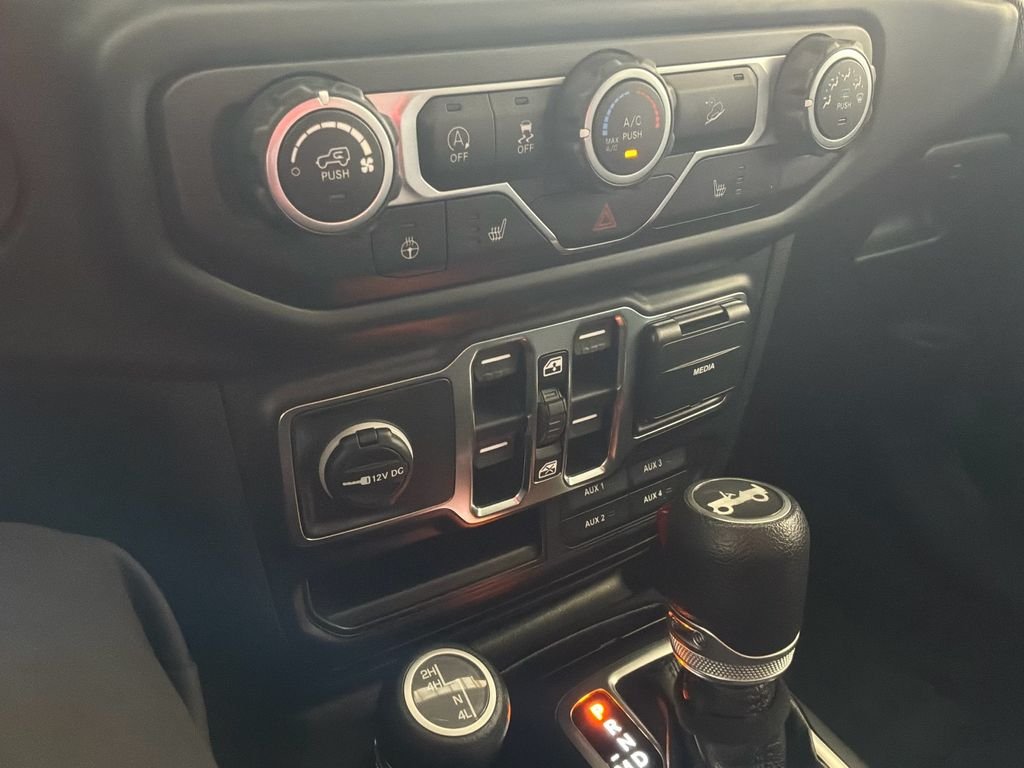 Used 2020 Gray Jeep Unlimited Sport S image 28